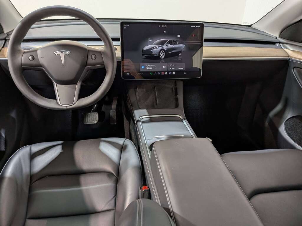 Tesla Model Y RWD 2023 Gris Val-David - photo #27