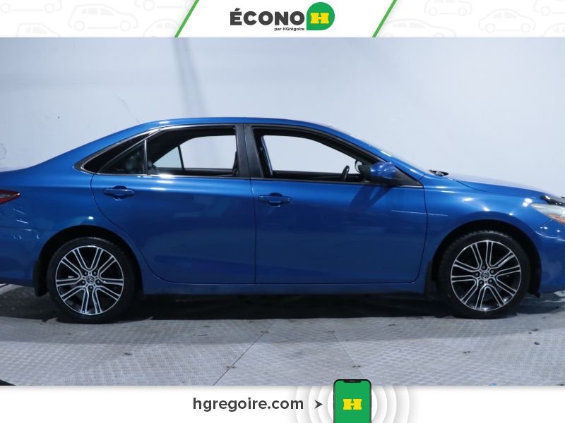 2016 Toyota Camry Blue Blainville - photo #8