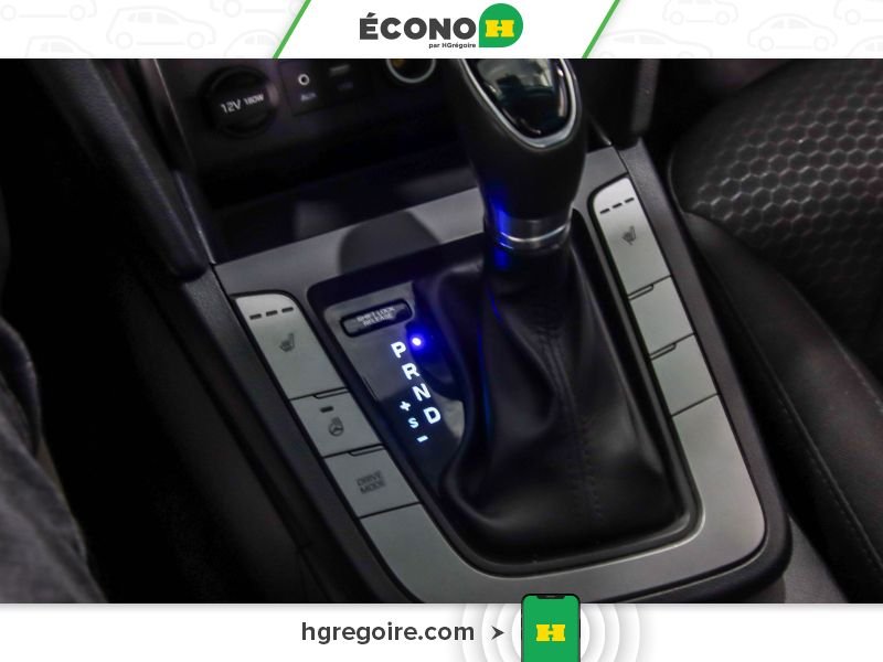 2020 Hyundai Elantra Red Blainville - photo #11