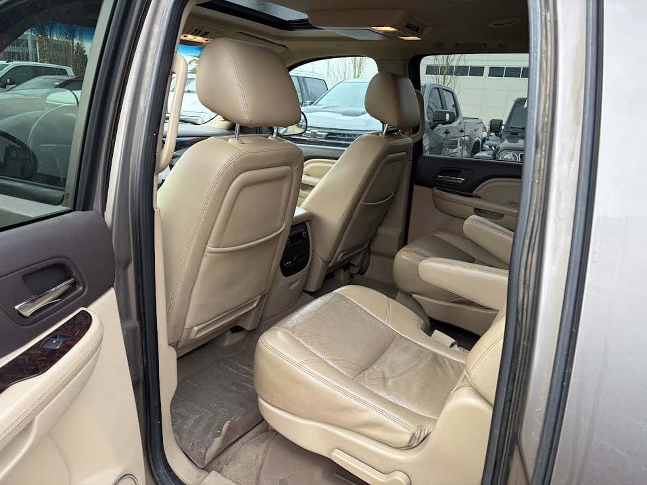 2012 GMC Yukon XL AWD 4dr 1500 Denali Brown Sherwood Park - photo #5