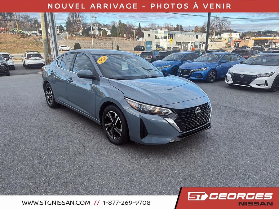 Nissan Sentra SV CVT 2024 Gris