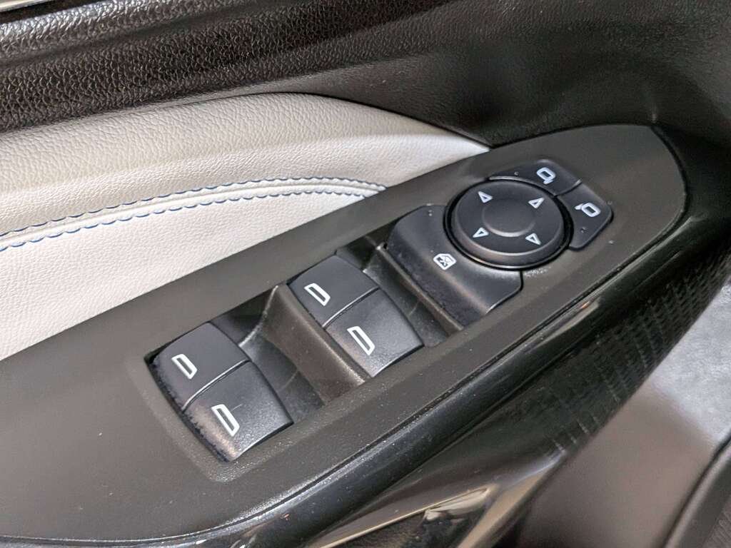 Chevrolet Trax FWD 4dr LT 2025 Gris Val-David - photo #31