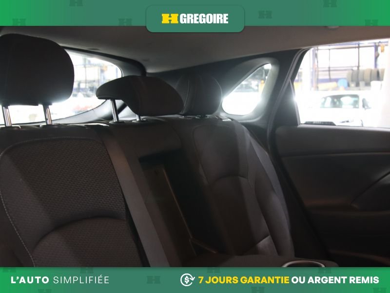 2019 Hyundai Elantra Grey Blainville - photo #24