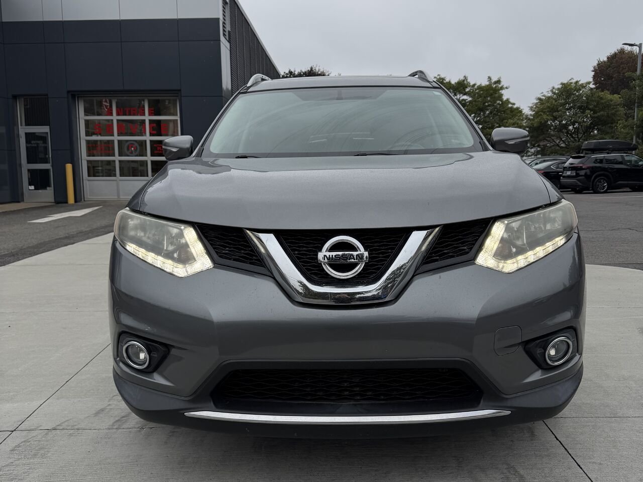 Nissan Rogue Traction avant 4 portes SV 2015 Gris Châteauguay - photo #1