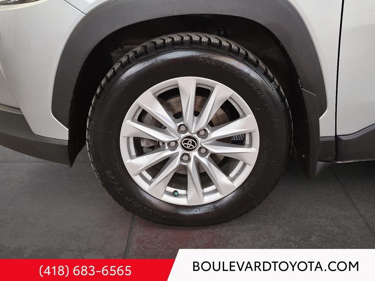2023 Toyota Corolla Cross 100755A-94 | LE, AWD Silver Québec - photo #6