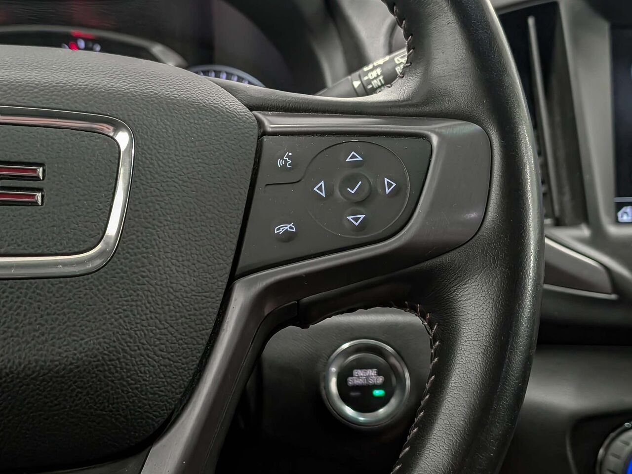 2022 GMC Terrain AT4 AWD Toit Panoramique Black Sherbrooke - photo #12