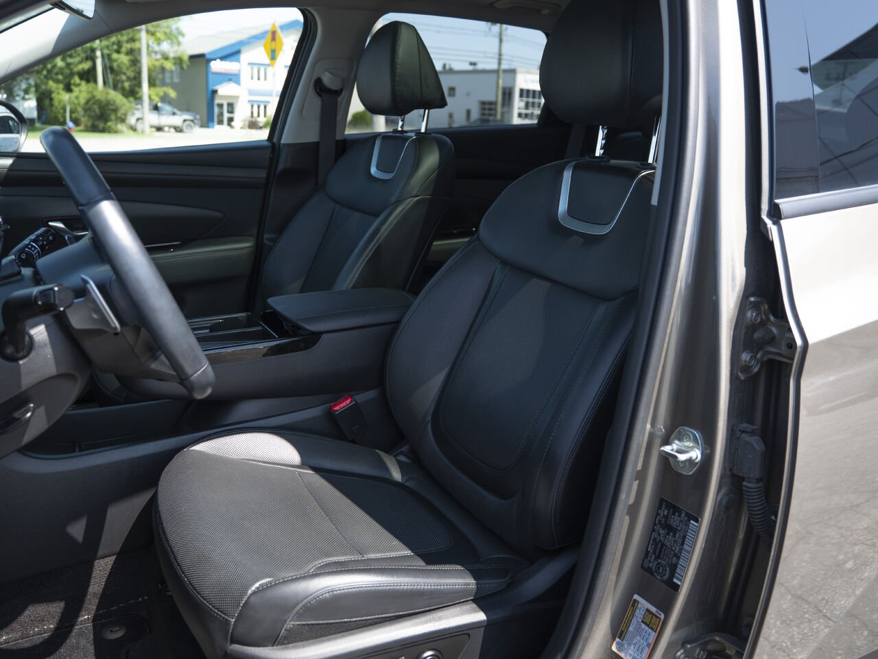 2025 Hyundai Tucson Hybrid Brown Val-d'Or - photo #5