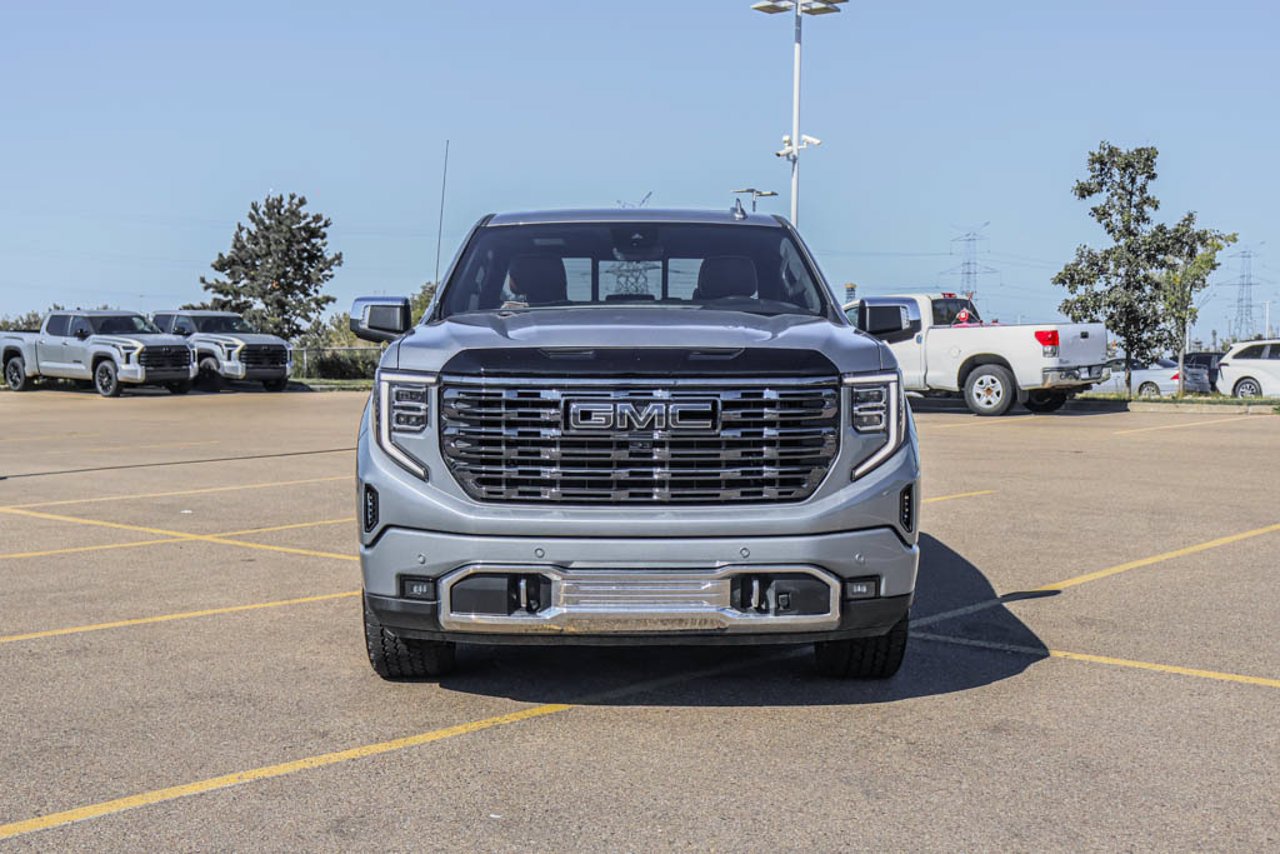 2025 GMC Sierra 1500 4WD Crew Cab 147 Denali Ultimate Grey Sherwood Park - photo #2