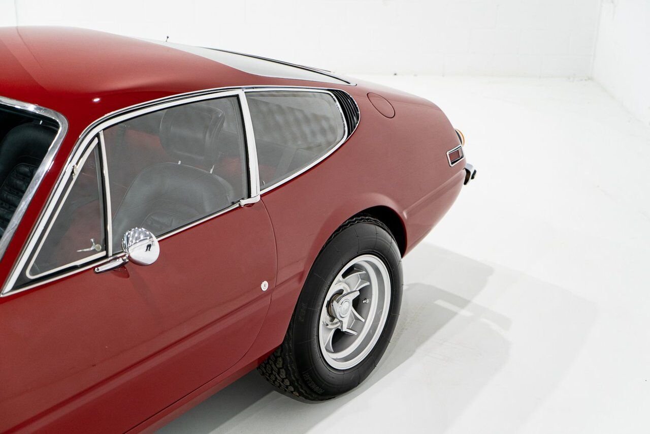 Ferrari 365 GTB4 Daytona 18,301 miles With Orig Books/Tools/ Carbs / Filter Box 1973 Rouge Montréal - photo #53