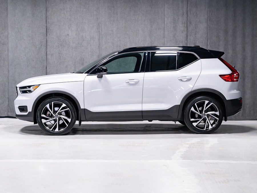2022 Volvo XC40 T5 R-DESIGN CLIMAT ADVANCED HARMAN KARDON Silver