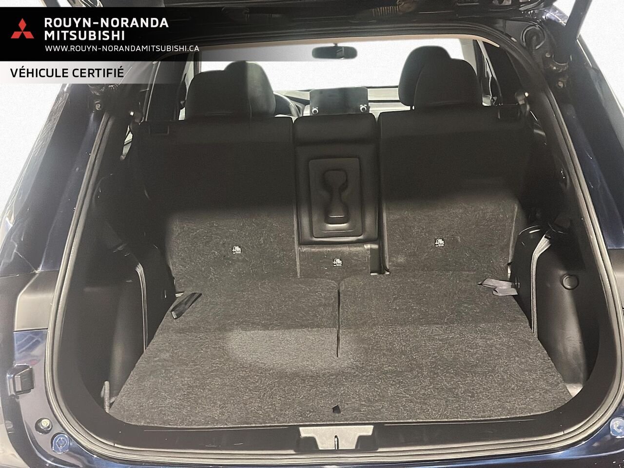 2024 Mitsubishi Outlander Blue  - photo #5