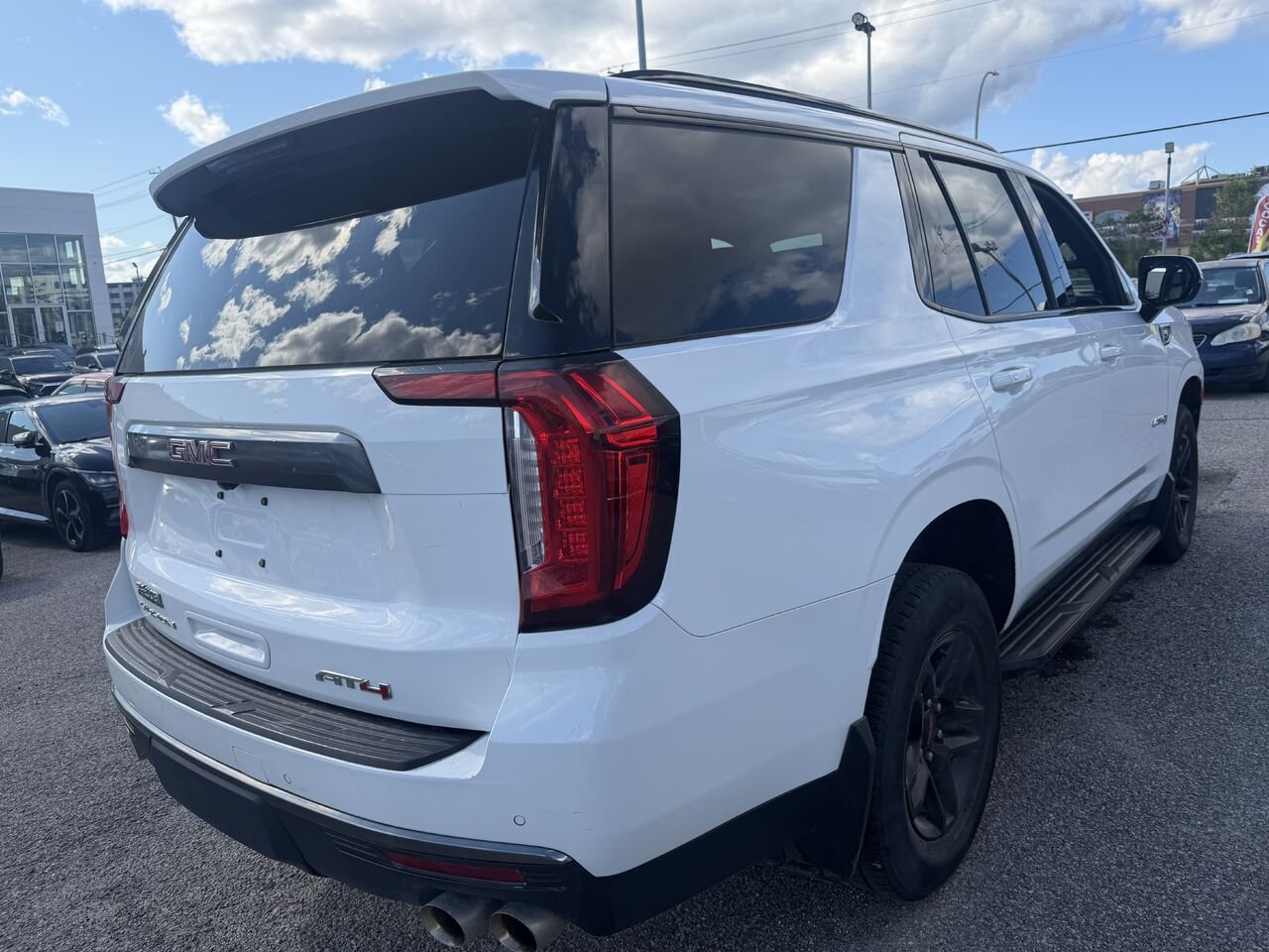 2023 GMC YUKON AT4 AT4 4 portes 4RM White Gatineau - photo #21