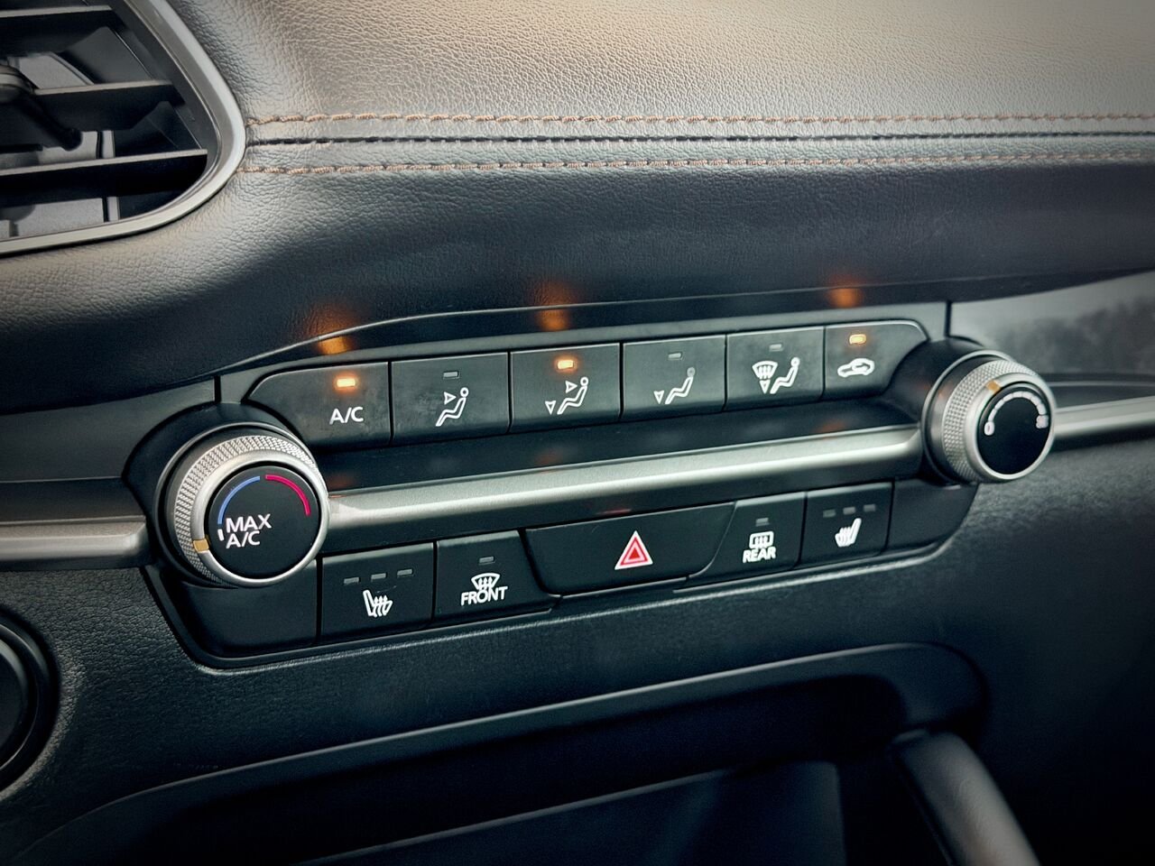 2022 Mazda Mazda3 Sport Grey Notre-Dame-des-Prairies - photo #26
