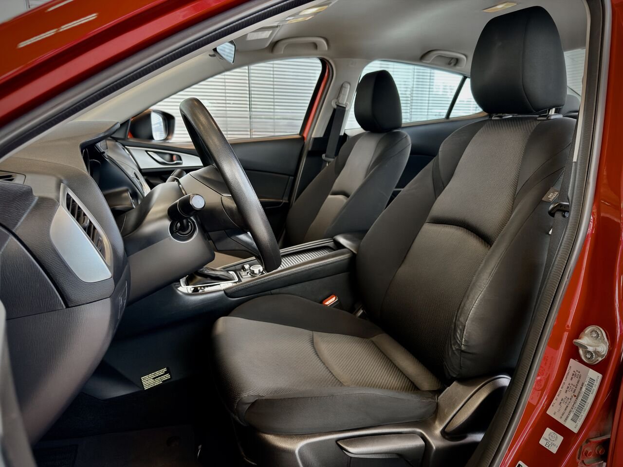 2018 Mazda Mazda3 Red Notre-Dame-des-Prairies - photo #13