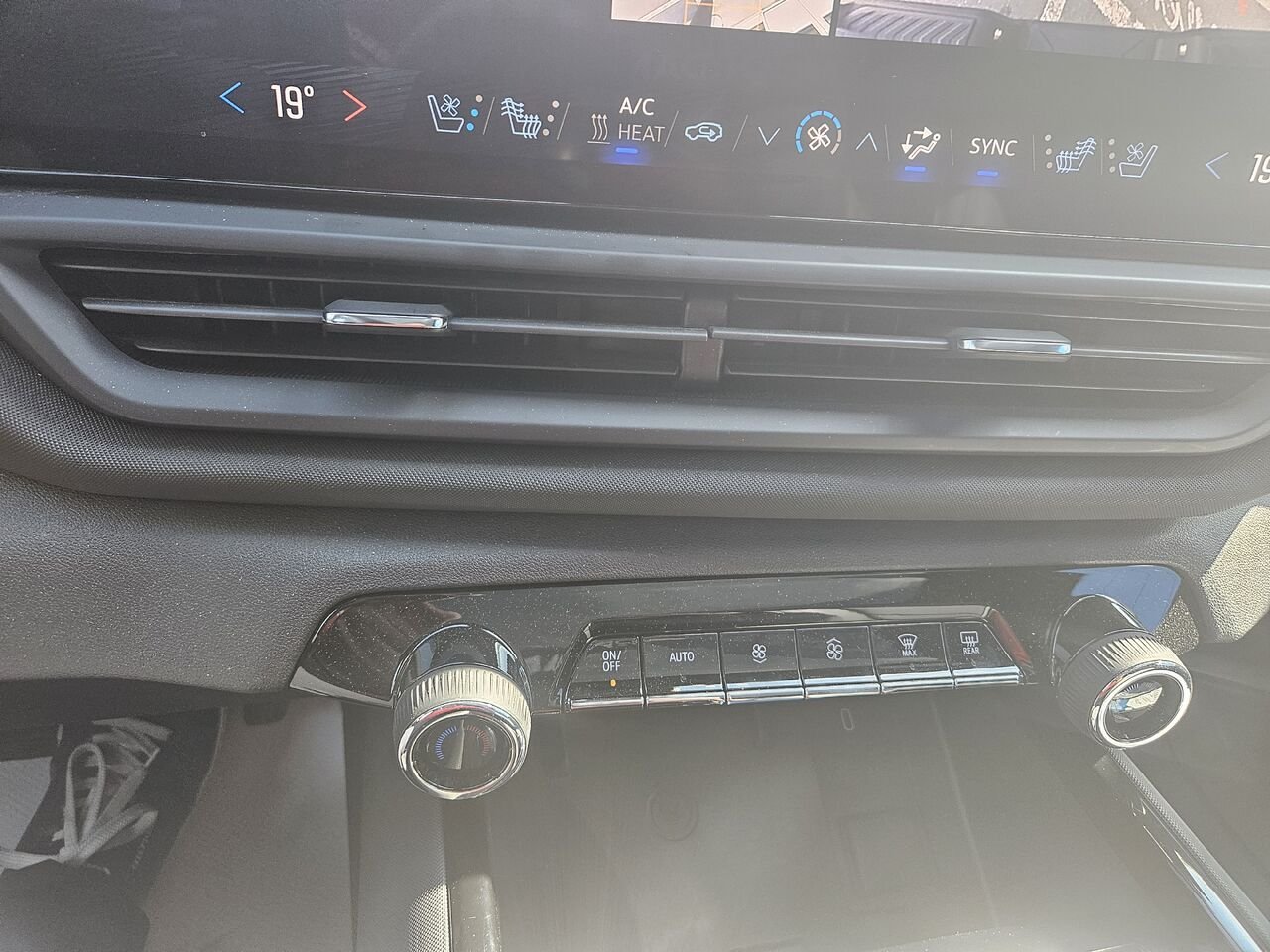 Chevrolet Silverado EV LT à autonomie prolongée à cabine multiplace e4RM 2025 Bleu Thetford Mines - photo #9