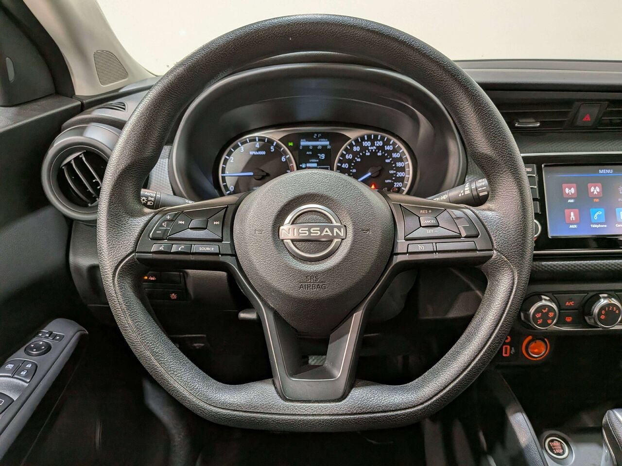 2024 Nissan Kicks S FWD Black Val-David - photo #13