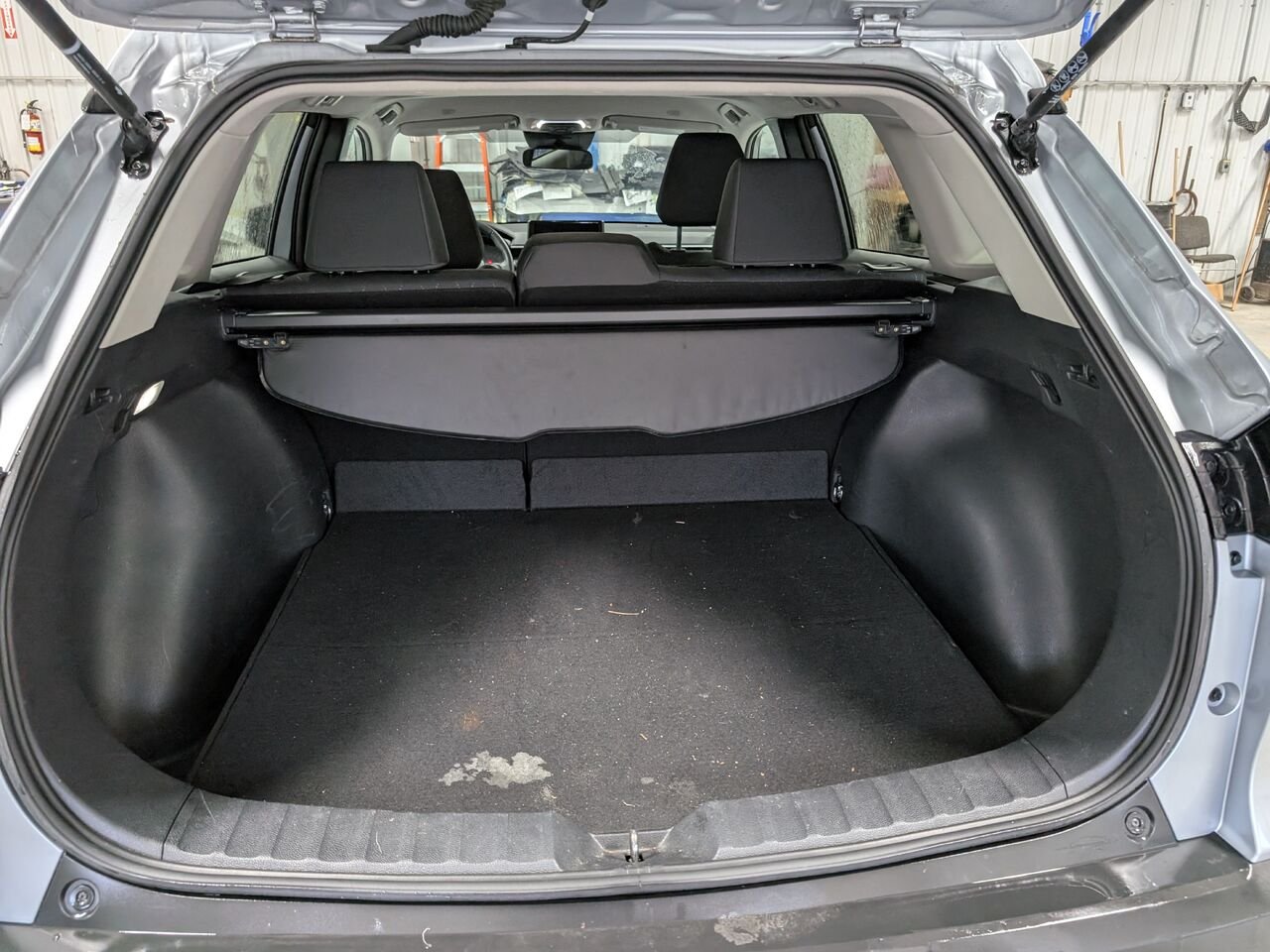 Toyota Corolla Cross LE AWD/SIÈGES CHAUFFANTS/AC BIZONE/VOLANT CHAUFFANT/BLUETOOTH 2025 Argent sonique métallisé Sherbrooke - photo #22