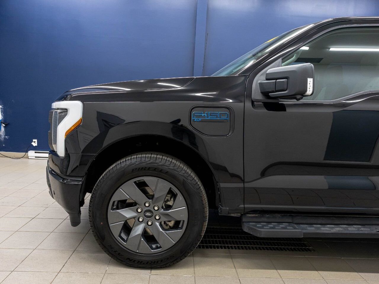 Ford F-150 Lightning XLT CREW 4X4 *NAV* GR REMORQ MAX CAM 360 CARPLAY 2023 Noir Saint-Jérôme - photo #32