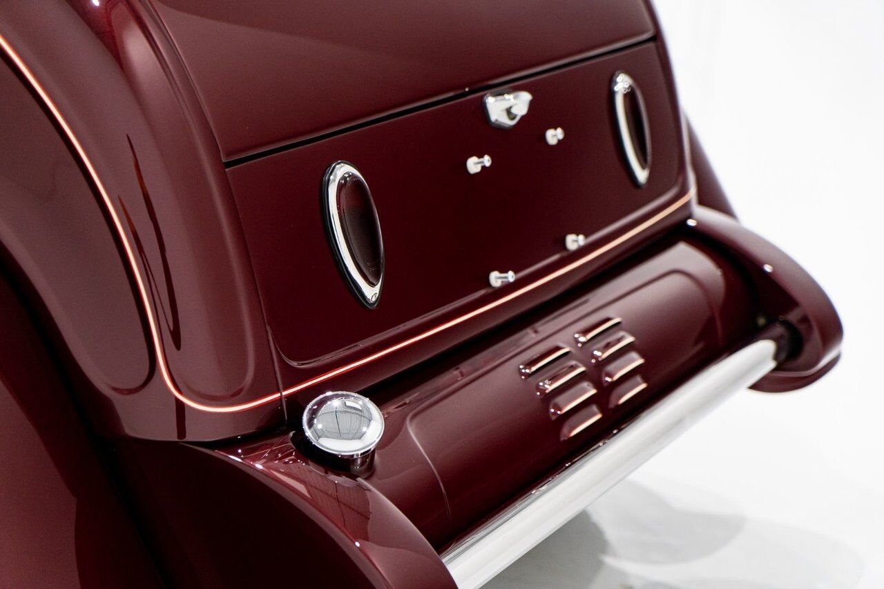 Ford Highboy Lobeck creation spectacular presentation **PRICE IN USD** 1932 Rouge Montréal - photo #36