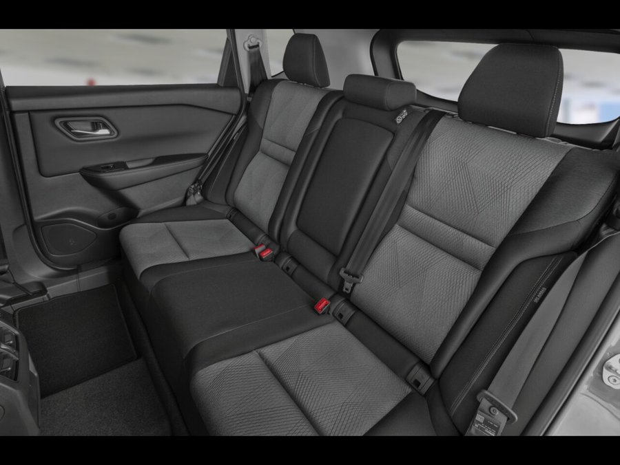 NISSAN Rogue MOONROOF AWD (PREMIUM PAINT) SV 2026 Gris