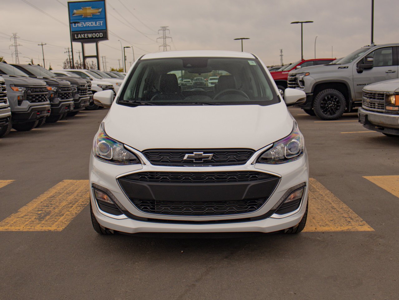 2022 Chevrolet Spark 4dr HB CVT 2LT White Sherwood Park - photo #2