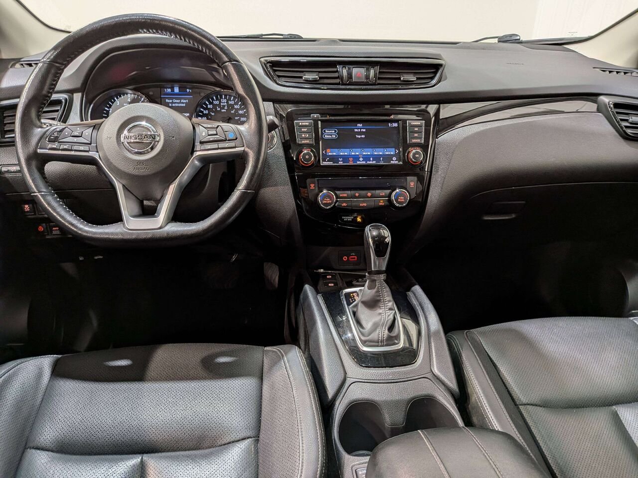 2023 Nissan Qashqai AWD SV CVT Grey Val-David - photo #27