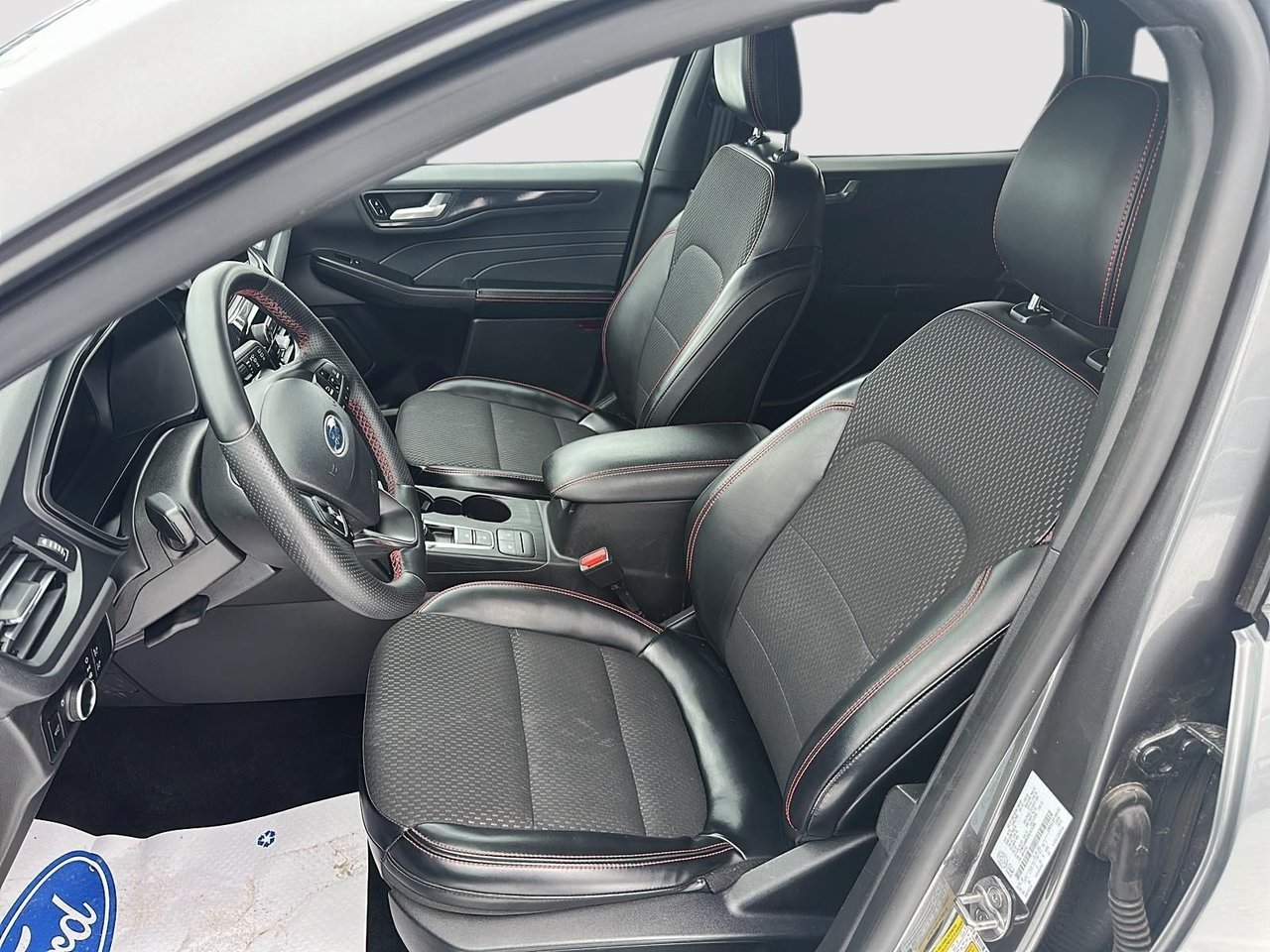 Ford Escape 2024 Gris Rouyn-Noranda - photo #7
