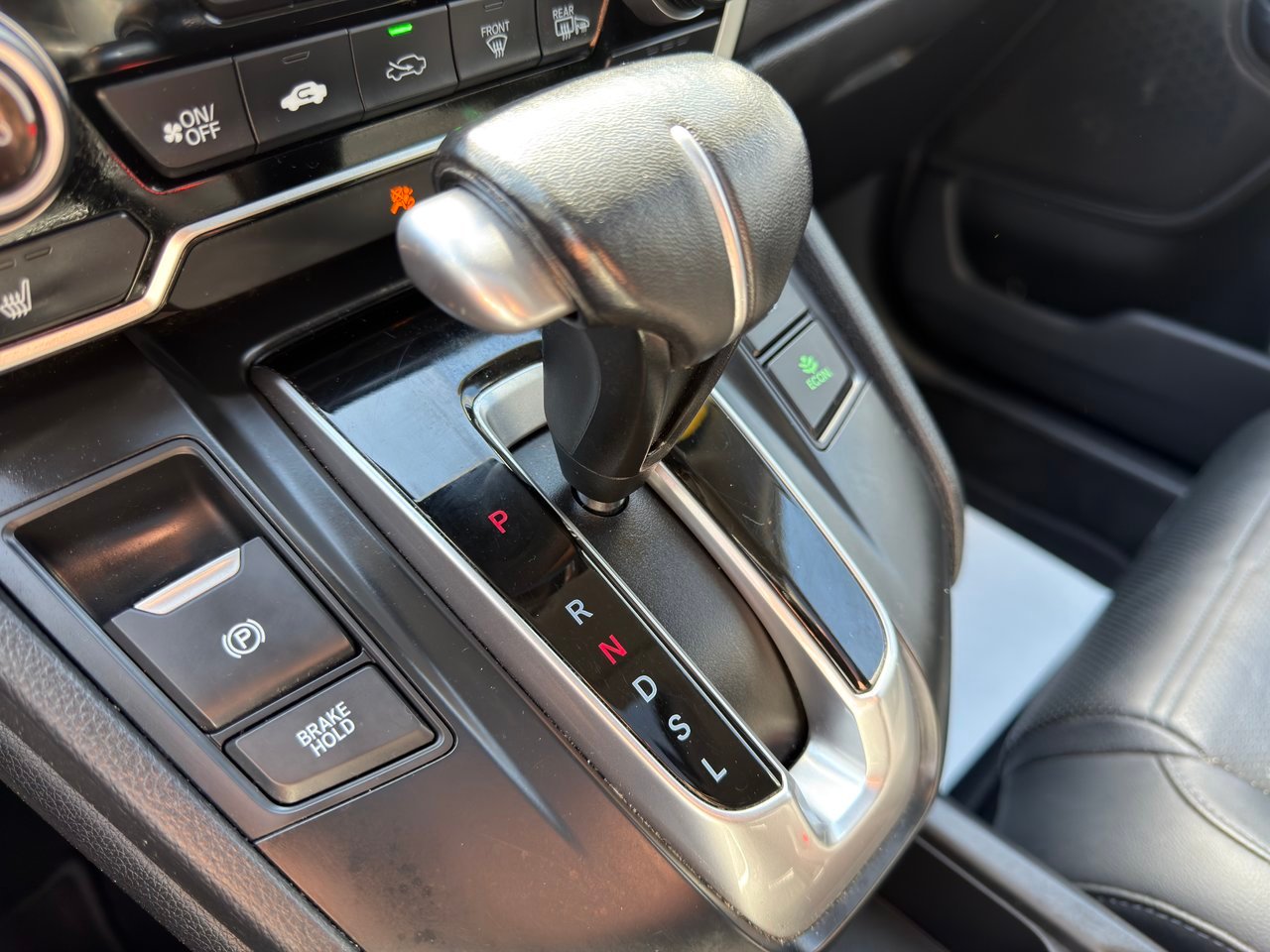 2020 Honda CR-V Silver Thetford Mines - photo #30