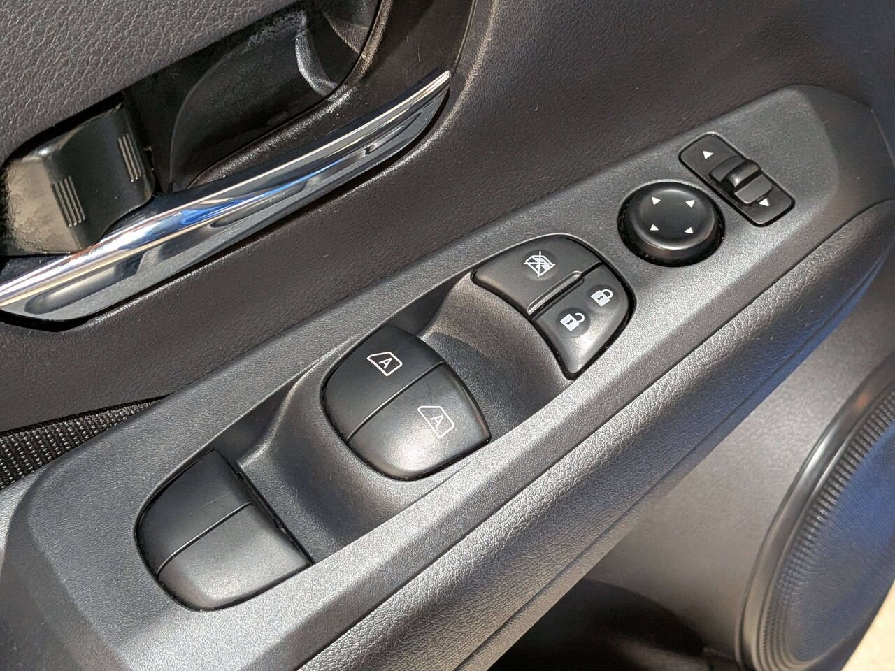 Nissan Kicks 2024 Bleu Val-David - photo #32