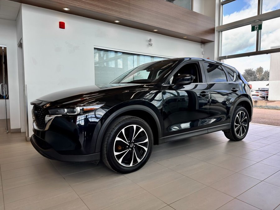 2022 Mazda CX-5 2022 Black
