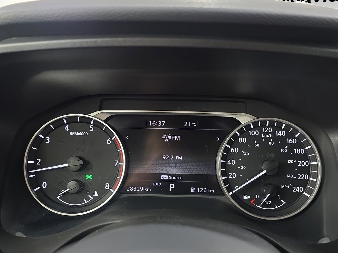 Nissan Rogue S TI AWD, Cruise control, Sièges chauffant, écran tactile 2024 Noir Val-David - photo #9