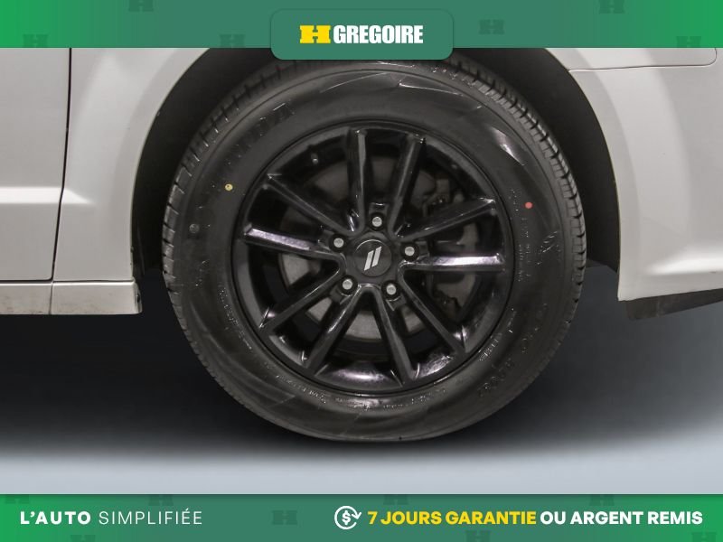 2020 Dodge GR Caravan White Laval - photo #33