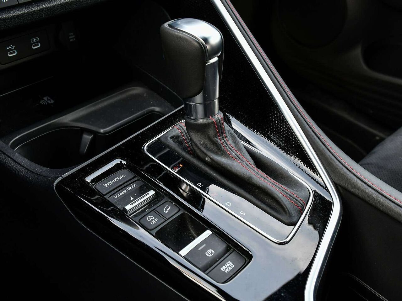2025 Acura ADX Platinum Elite A-spec - Acura Certified White Etobicoke - photo #14