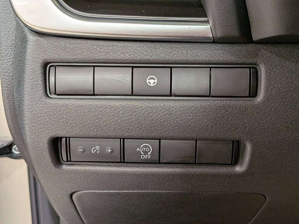 Nissan Rogue 2023 Beige Val-David - photo #32