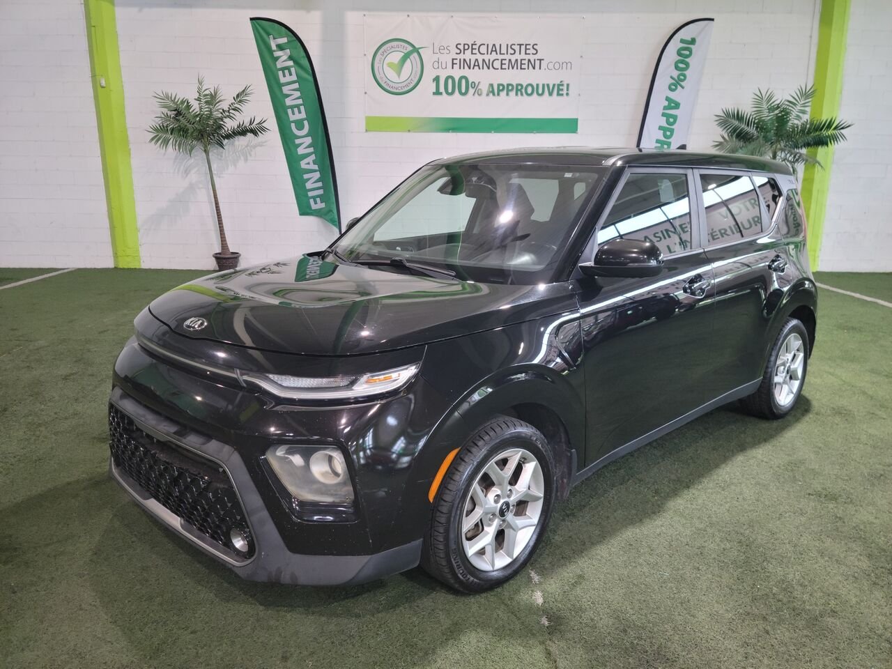 2020 Kia Soul Black  - photo #1