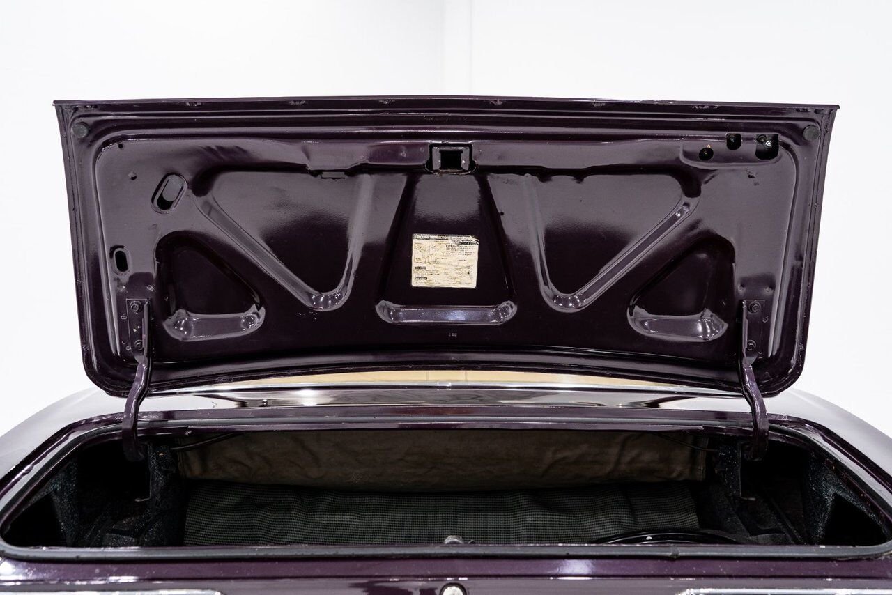 Chevrolet Camaro PRIX EN USD Convertible Beautifully presented from former Restoration 1967 mauve Montréal - photo #26