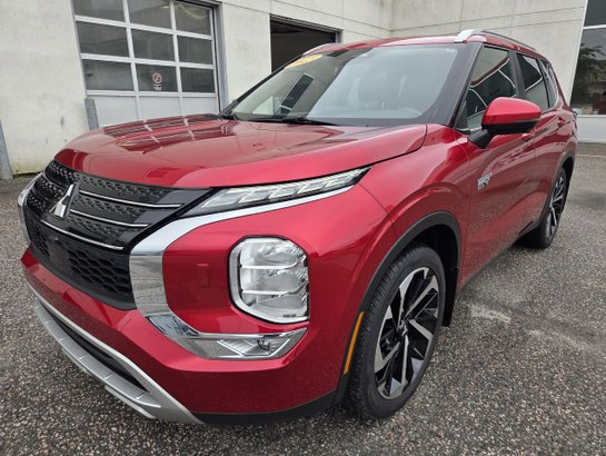 2023 MITSUBISHI Outlander Plug-In Hybrid SEL Red