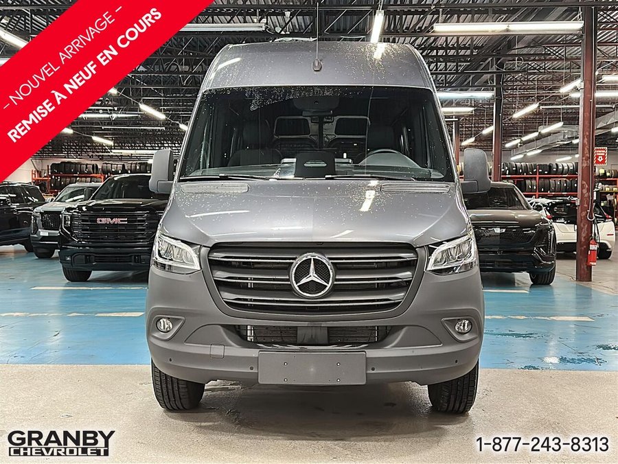 2025 Mercedes-Benz Sprinter fourgonnette utilitaire 2500 4 cyl. en ligne diesel toit surélevé 170 po Grey
