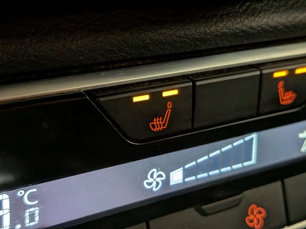 2022 Nissan Sentra SV CVT Grey Val-David - photo #2