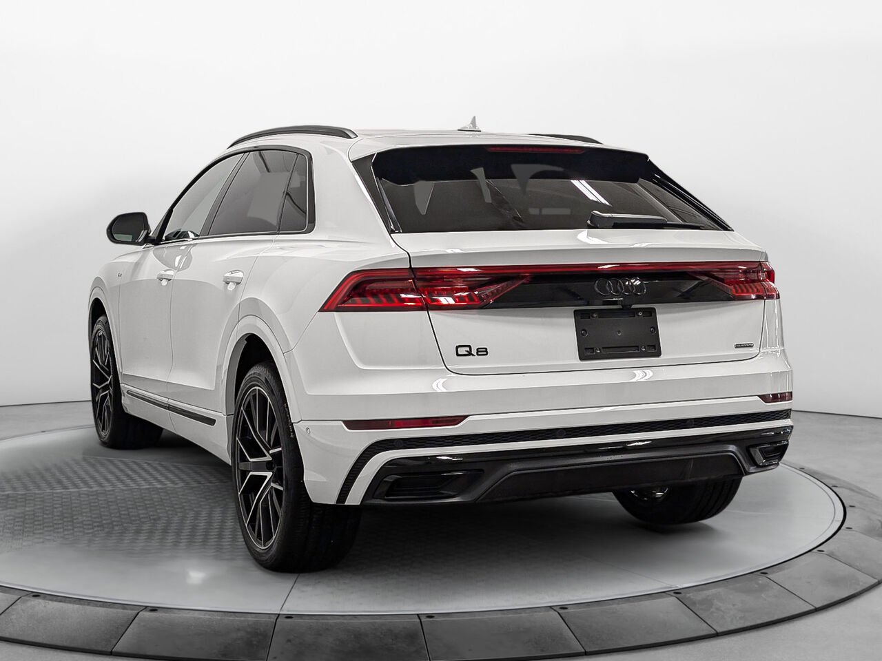 Audi Q8 3.0 TFSI Quattro S-line Black Optic Roues 22 Pouce 2022 Autre Sherbrooke - photo #3