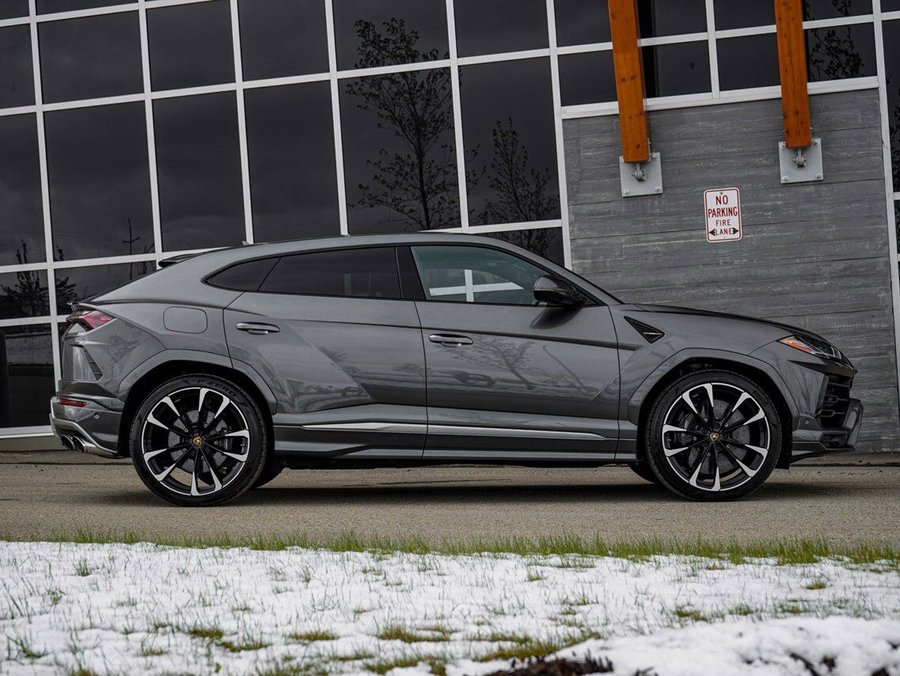 2019 Lamborghini Urus 2019 Grey