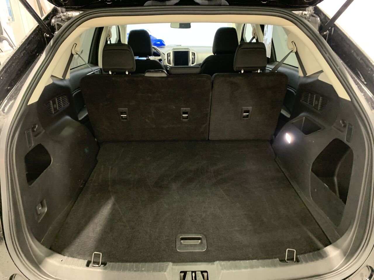 Ford Edge SE AWD SE + AWD + ANDROID + CARPLAY 2023 Noir Châteauguay - photo #8