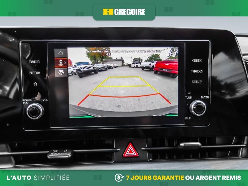 2025 Kia Sportage White Saint-Eustache - photo #17