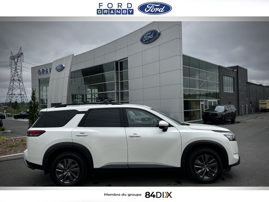 2024 Nissan Pathfinder White