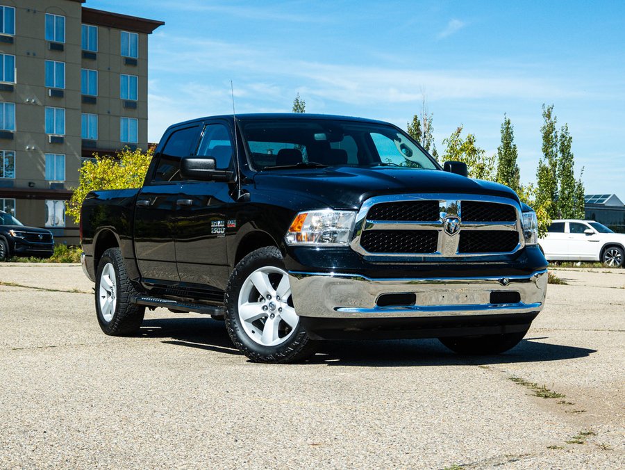 2022 Ram 1500 Classic 2022 Black