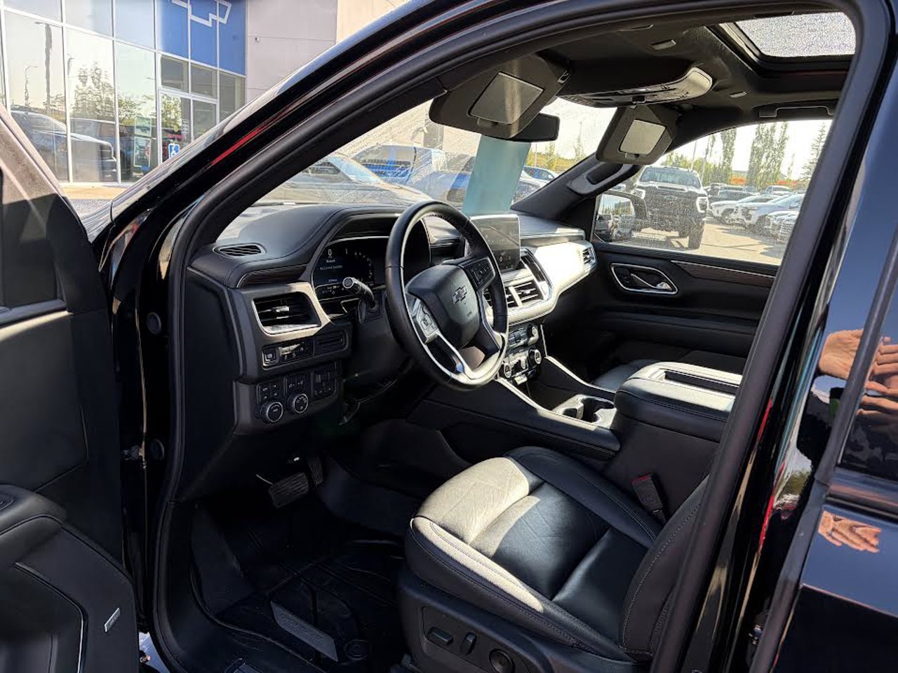 2024 Chevrolet Suburban 4WD 4dr Z71 Black Sherwood Park - photo #6