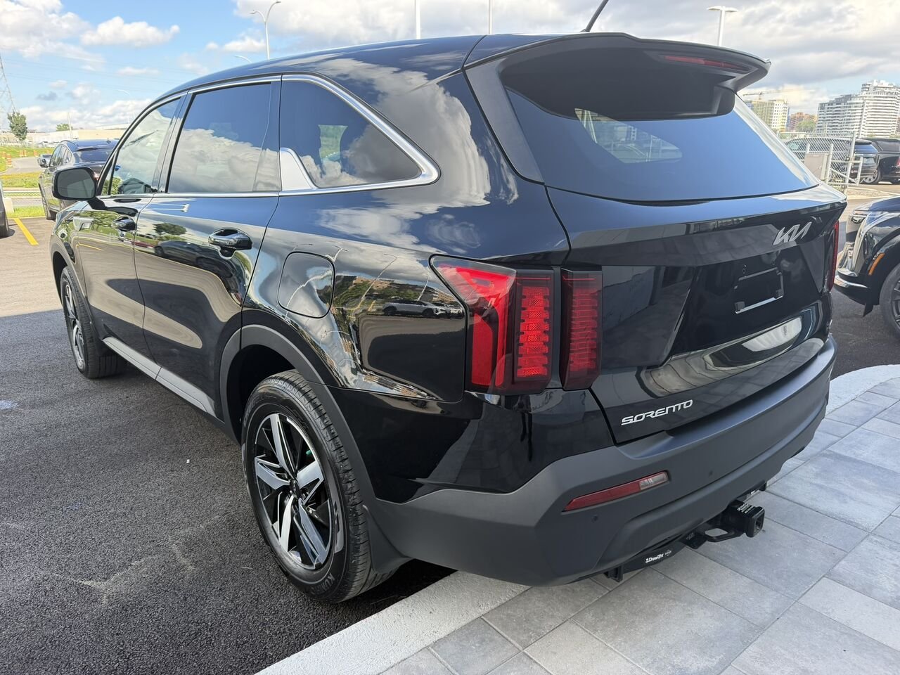 2023 Kia Sorento LX Premium AWD 7 PASSAGERS Black Laval - photo #9