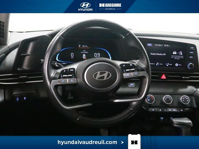 2024 Hyundai Elantra Grey Laval - photo #19