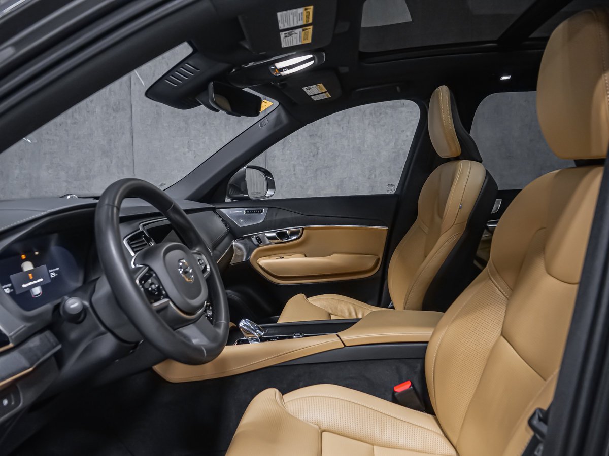 Volvo XC90 Plug-In Hybrid T8 ULTRA BRIGHT BOWERS WILKINS POLESTAR 7 PLACES 2025 Gris Montréal - photo #12
