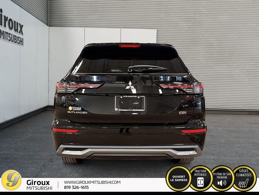 2026 MITSUBISHI Outlander LE S-AWC Black Diamond